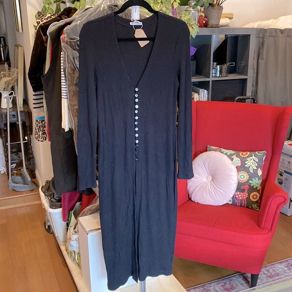 Reformation, ribbed shirt/long cardigan - Picture 2 of 5